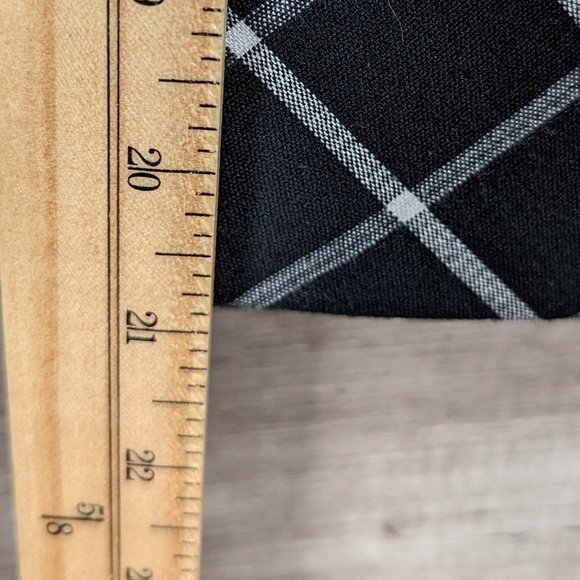 The Limited* Women's‎ Half Back Zipper Fully Lined Midi Pencil Skirt~ Size 4 - Picture 9 of 10